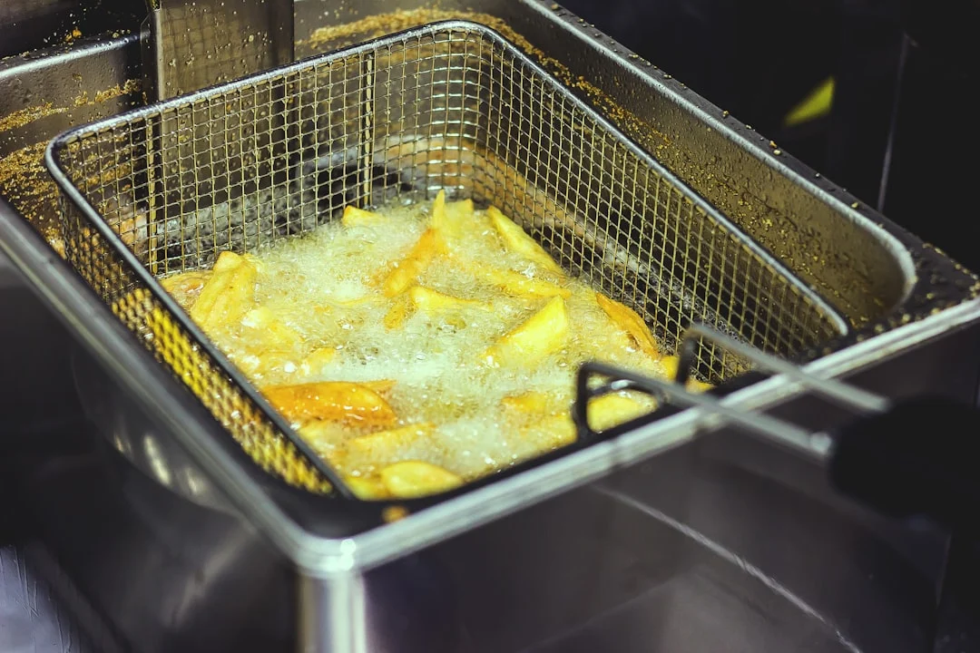 Soda Api untuk Dapur Mampet? Bahaya & Solusi Terbaik Jakarta 1 Restaurant Kitchen Grease Trap